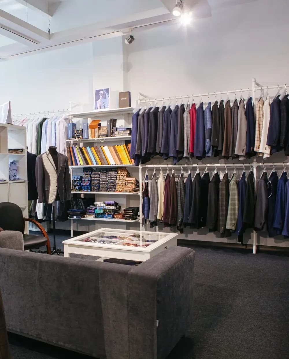 Лофт «Обводный» — главный салон Gent's Atelier на наб. Обводного канала
