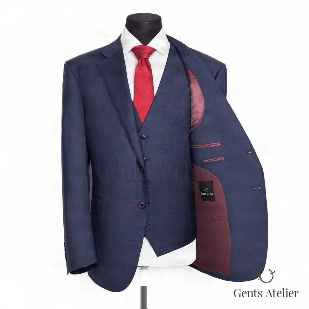 Костюм-тройка из ткани Scabal