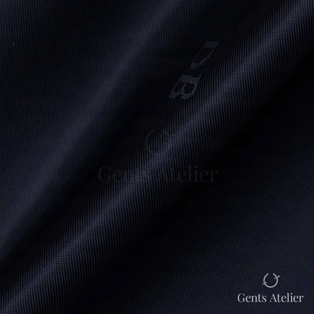 Драпировка ткани Gladson Navy - My Initials - B крупным планом