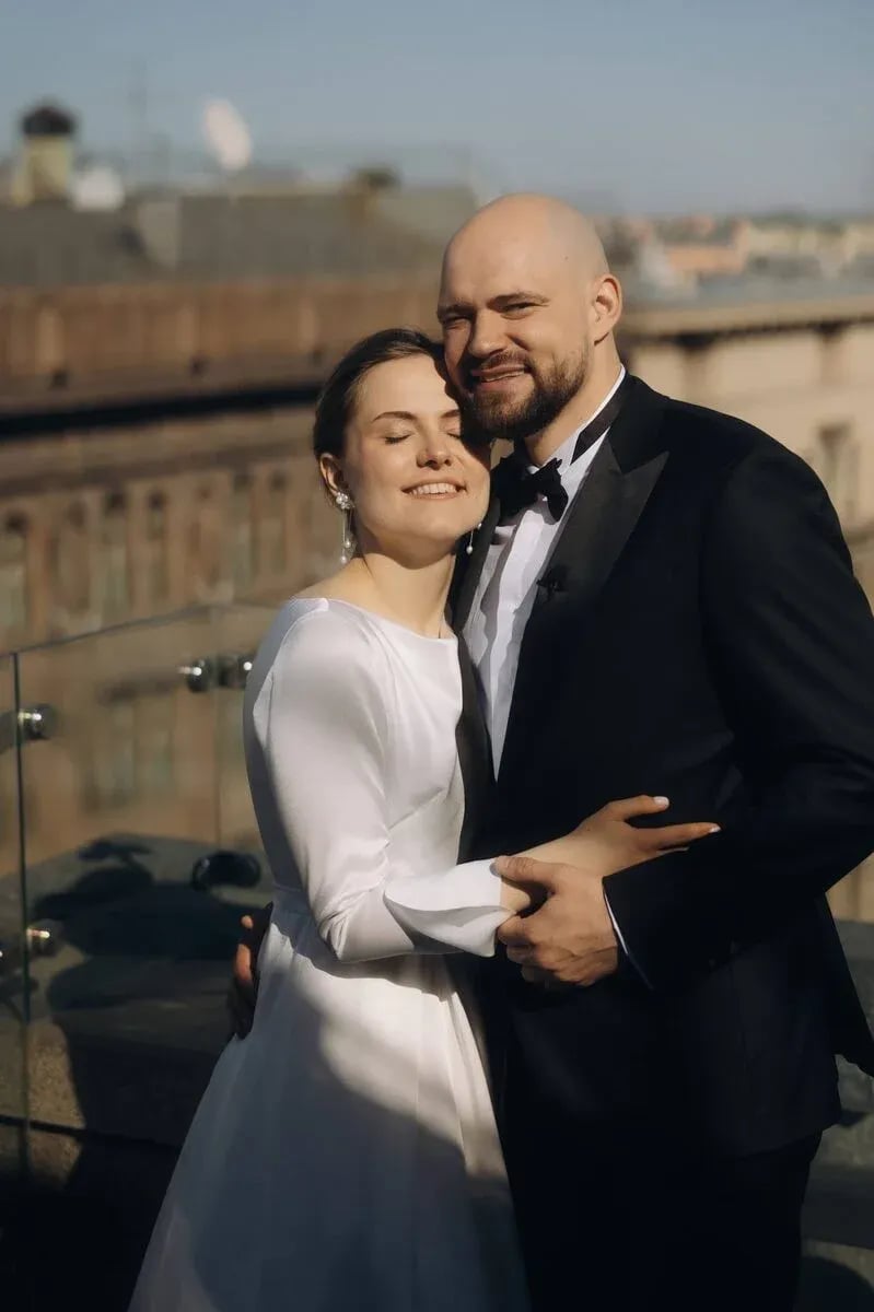 Чёрный смокинг для нашего жениха Никиты