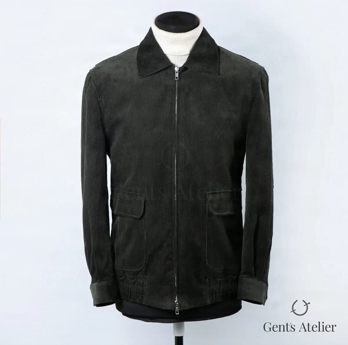 Темно-зеленый бомбер из японского вельвета