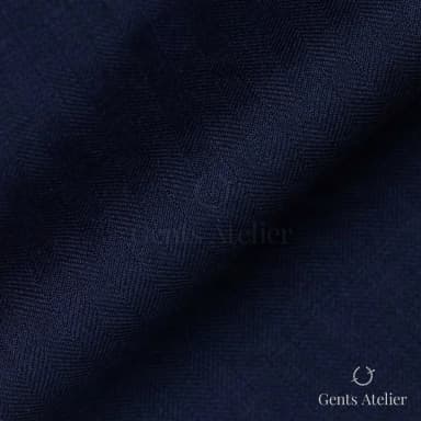 Драпировка ткани Tailor 280921 крупным планом