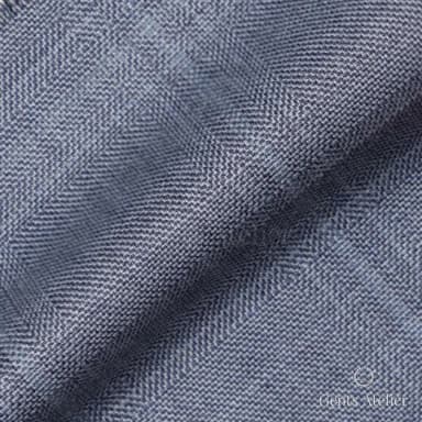 Драпировка ткани Gent's Colors M·K2080/10 крупным планом
