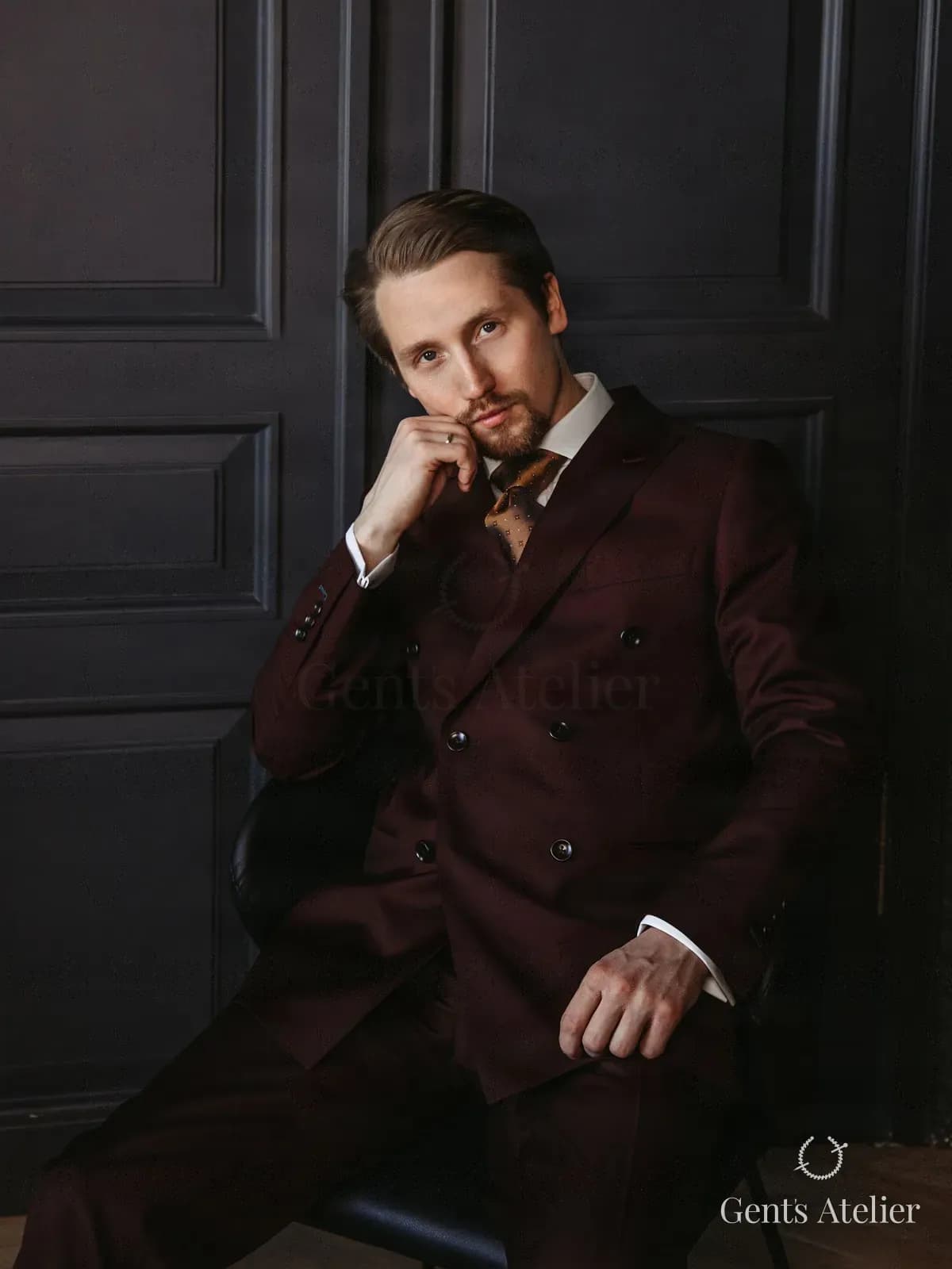Бордовый костюм-двойка из шерсти Vitale Barberis Canonico