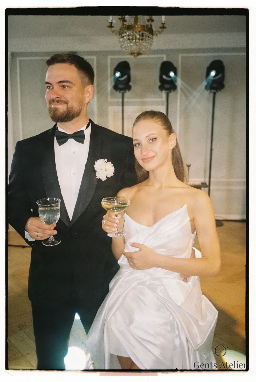 Свадебный смокинг для жениха