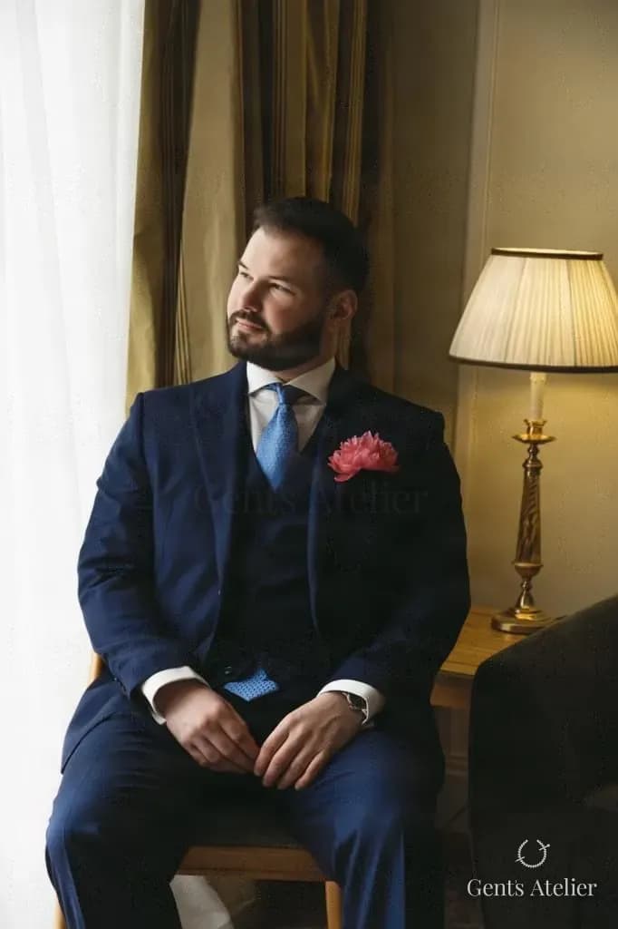 Тёмно-синий костюм-тройка Vitale Barberis Canonico