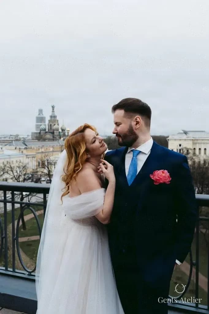 Тёмно-синий костюм-тройка Vitale Barberis Canonico