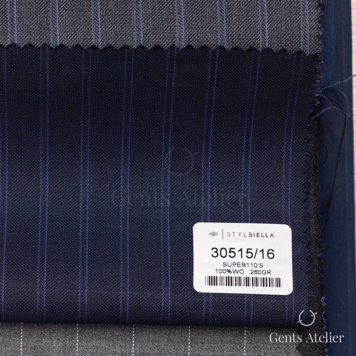 Образец ткани Stylbiella 30515/16 с этикеткой, тёмно-синий