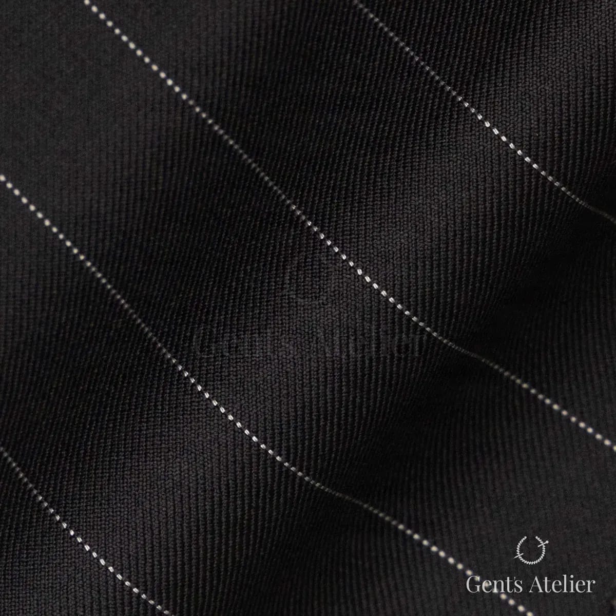 Драпировка ткани Stylbiella 30519/16 крупным планом