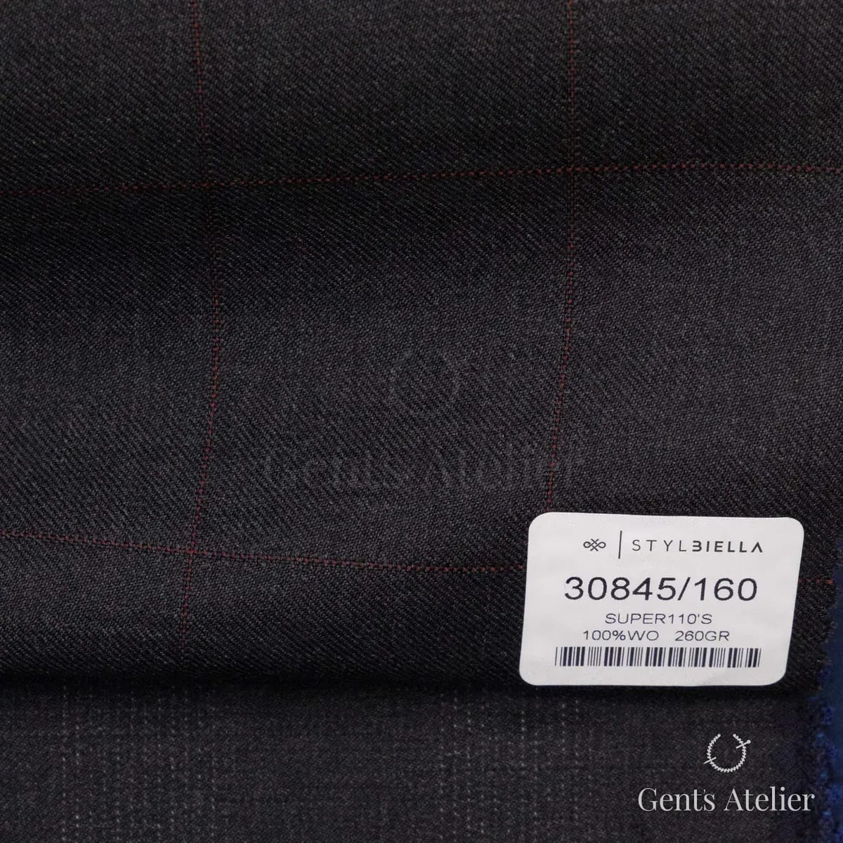 Образец ткани Stylbiella 30845/160 с этикеткой, тёмно-серый