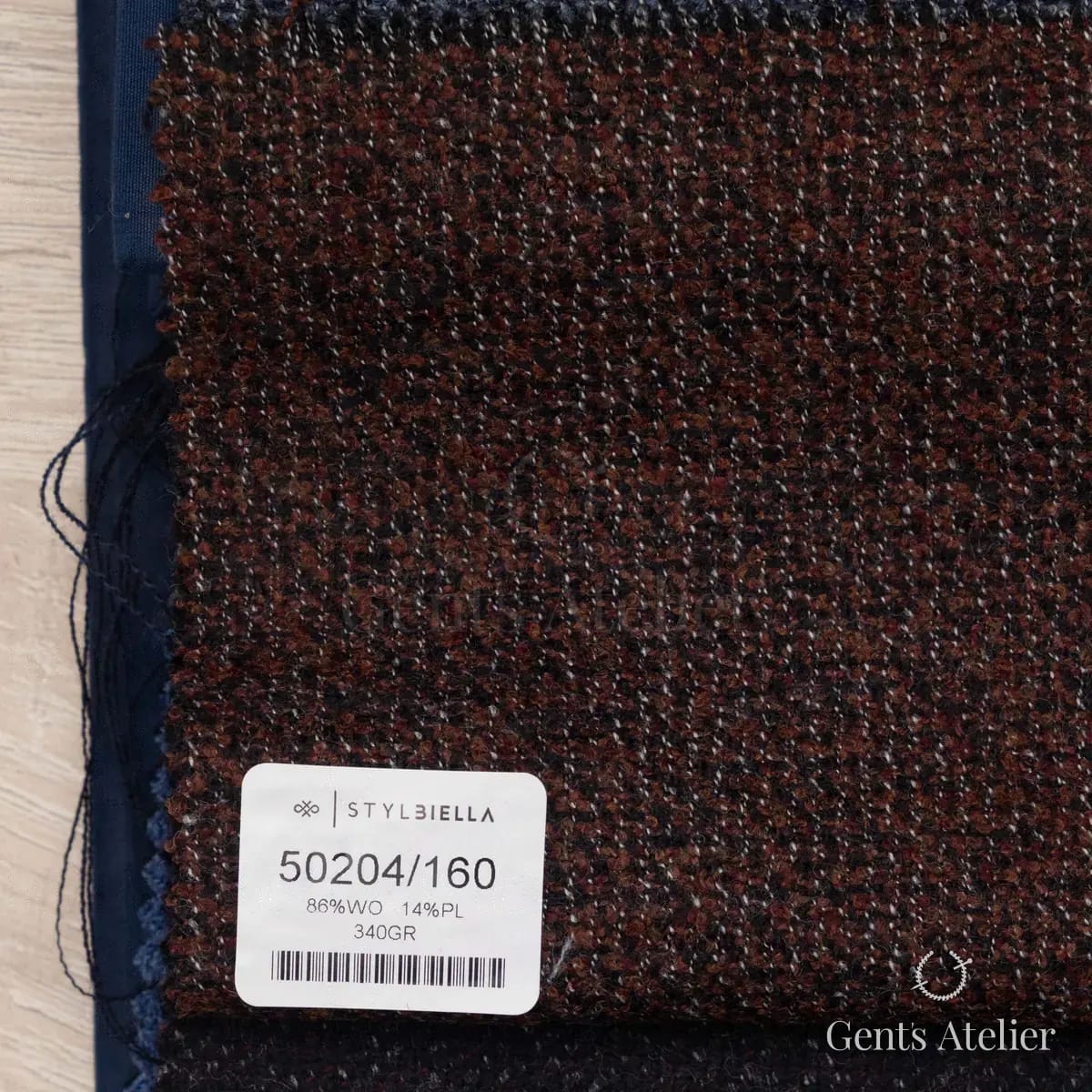 Образец ткани Stylbiella 50204/160 с этикеткой, коричневый