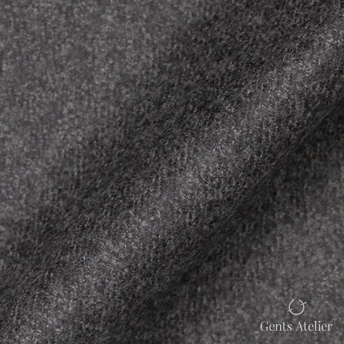 Драпировка ткани Stylbiella 50225/130 крупным планом