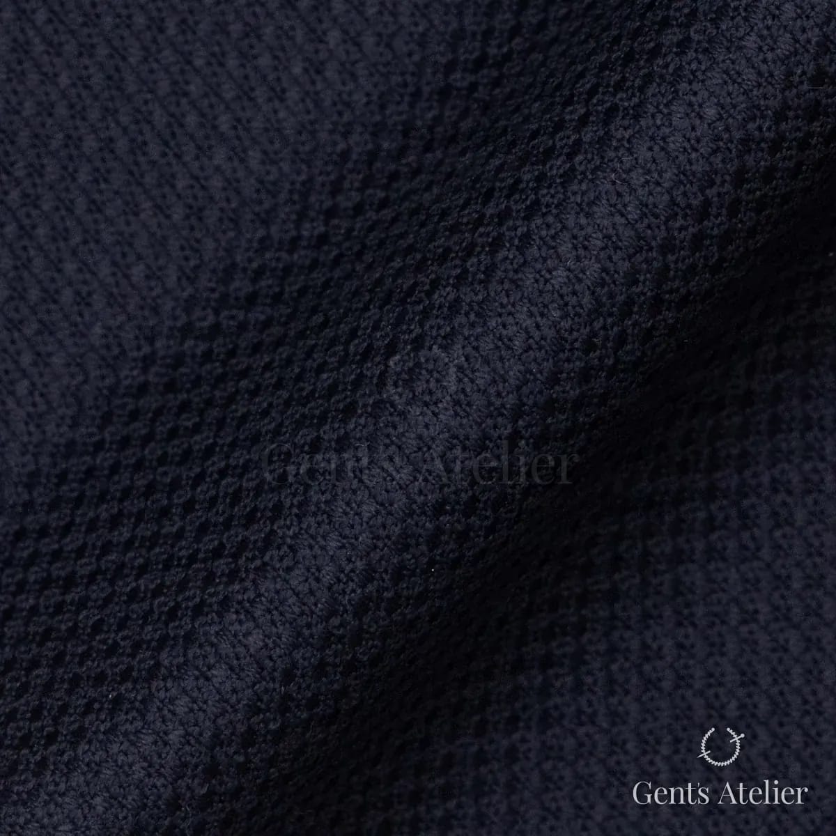 Драпировка ткани Stylbiella 50228/130 крупным планом