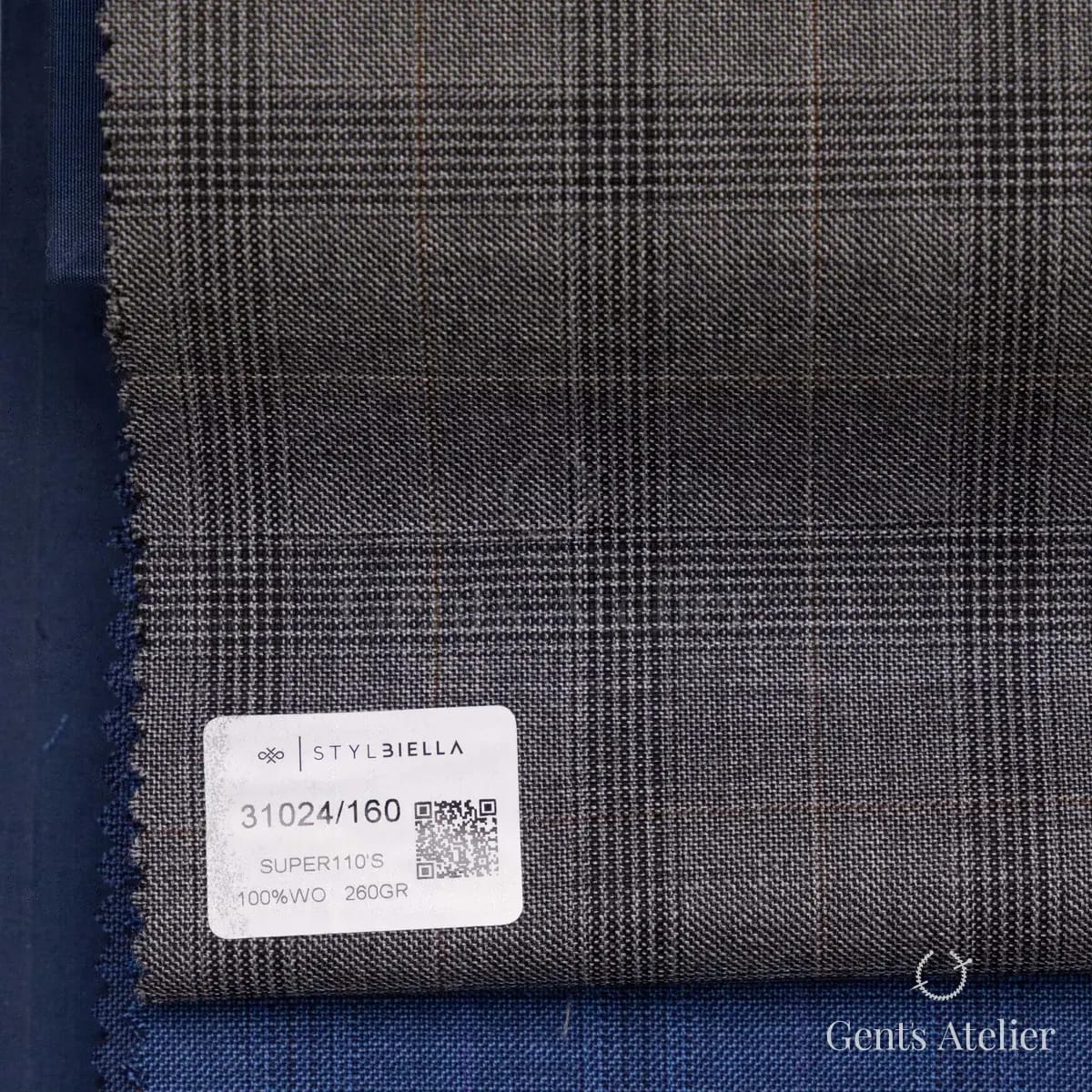 Образец ткани Stylbiella 31024/160 с этикеткой, серый