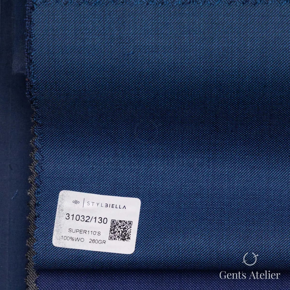 Образец ткани Stylbiella 31032/130 с этикеткой, синий