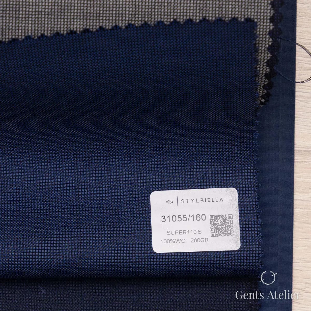 Образец ткани Stylbiella 31055/160 с этикеткой, синий