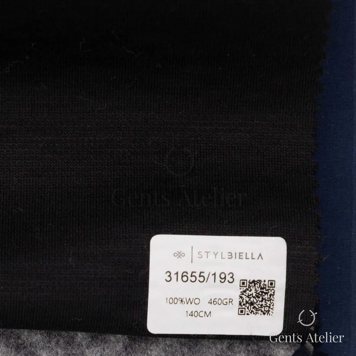 Образец ткани Stylbiella 31655/193 с этикеткой, чёрный