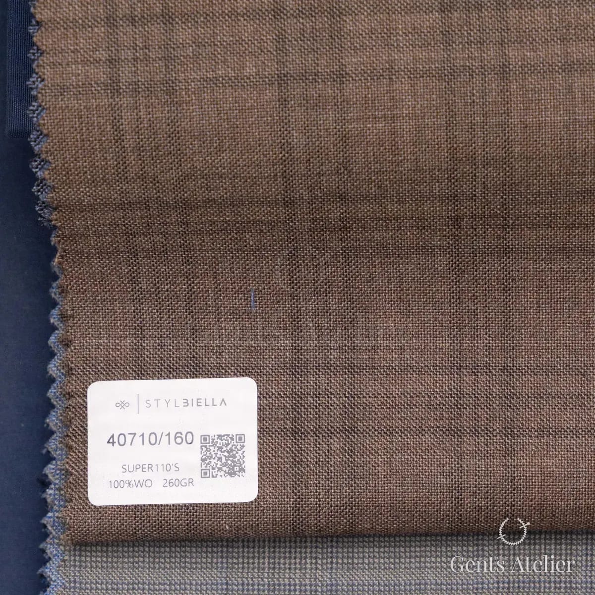 Образец ткани Stylbiella 40710/160 с этикеткой, коричневый
