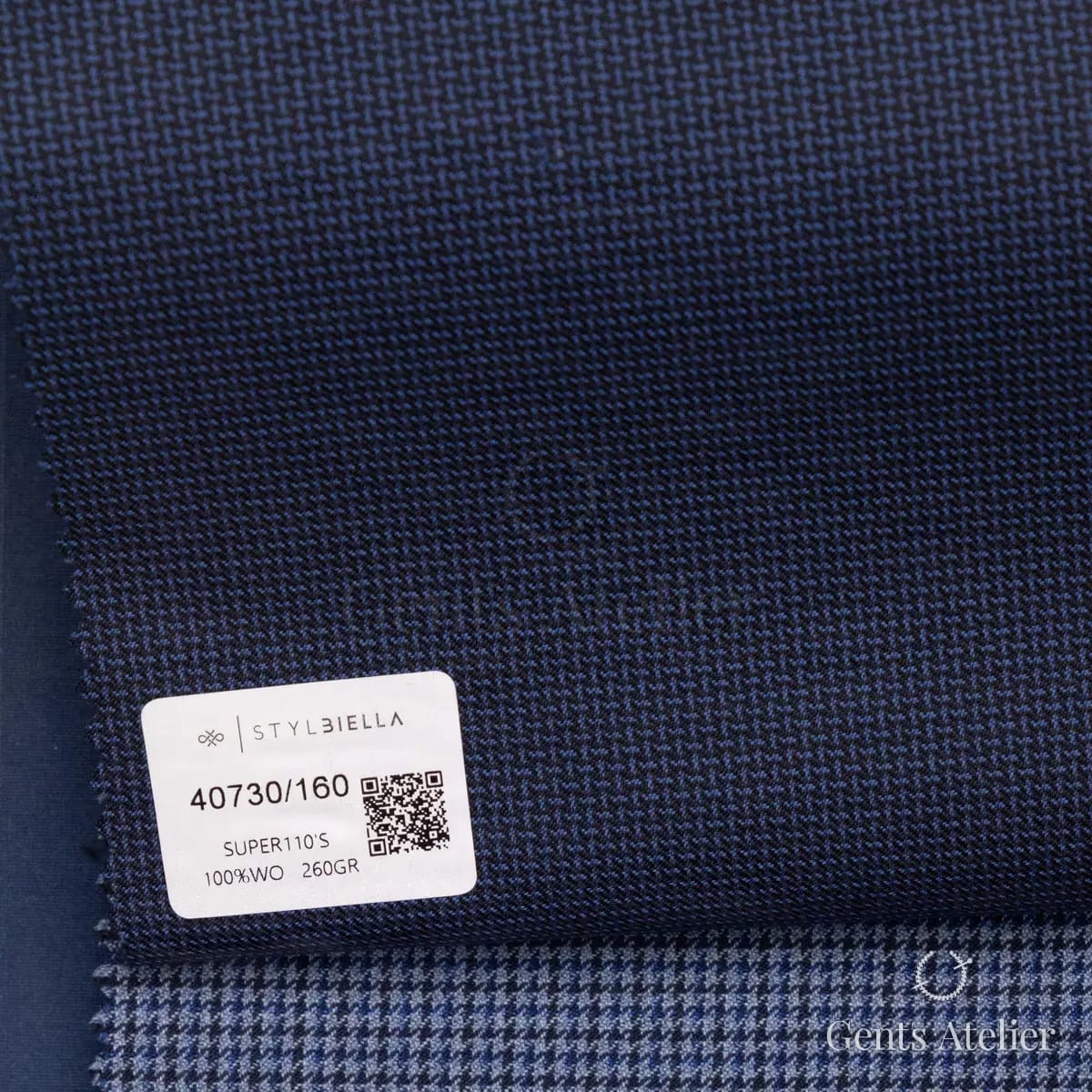 Образец ткани Stylbiella 40730/160 с этикеткой, тёмно-синий