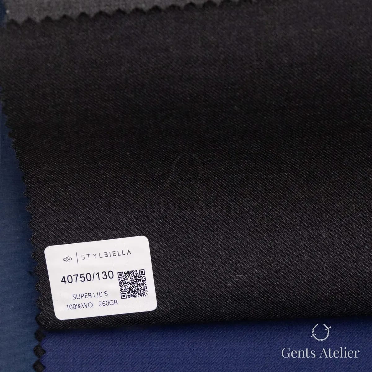 Образец ткани Stylbiella 40750/130 с этикеткой, чёрный