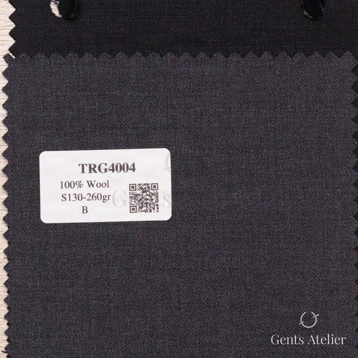 Образец ткани Guabello TRG4004 с этикеткой, тёмно-серый