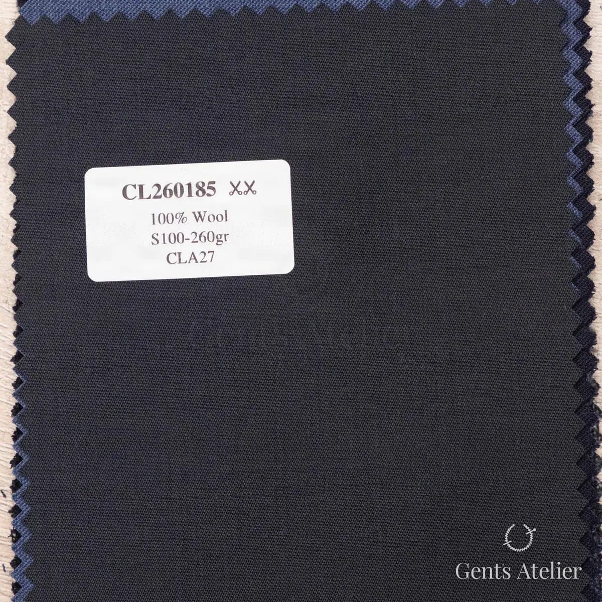 Образец ткани Scabal CL260185 с этикеткой, угольный