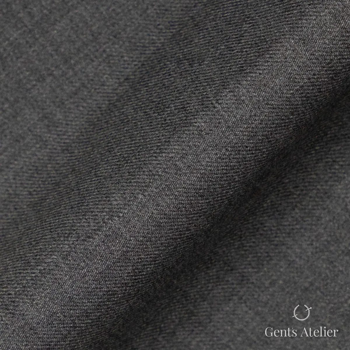 Драпировка ткани Gent's Colors M·K2021W001/4 крупным планом