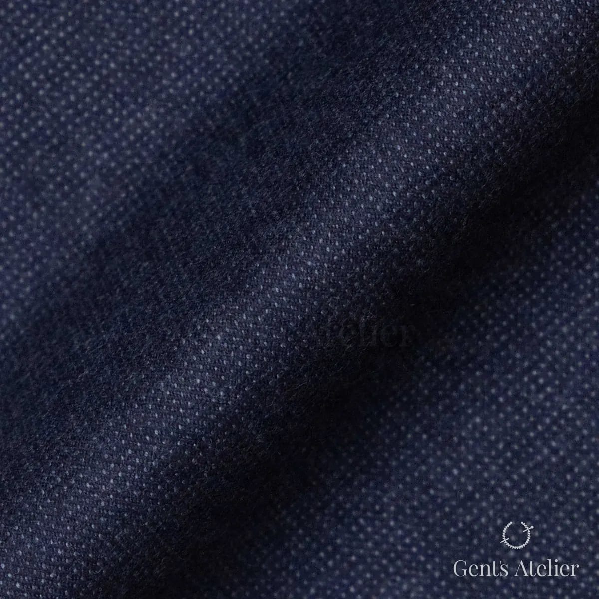Драпировка ткани Gent's Colors M·K2021W007/77 крупным планом