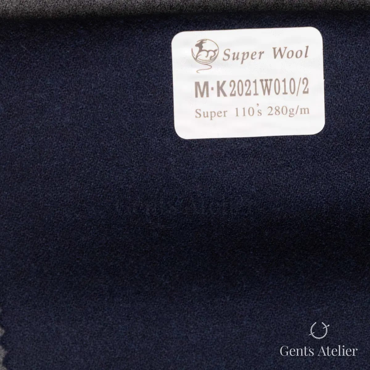 Образец ткани Gent's Colors M·K2021W010/2 с этикеткой, тёмно-синий