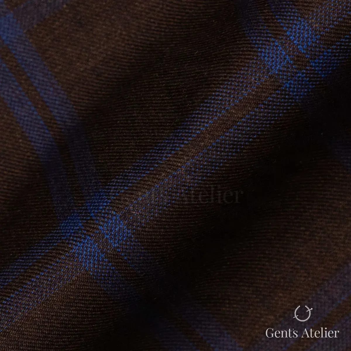 Драпировка ткани Gent's Colors M·K 2021C/42 крупным планом
