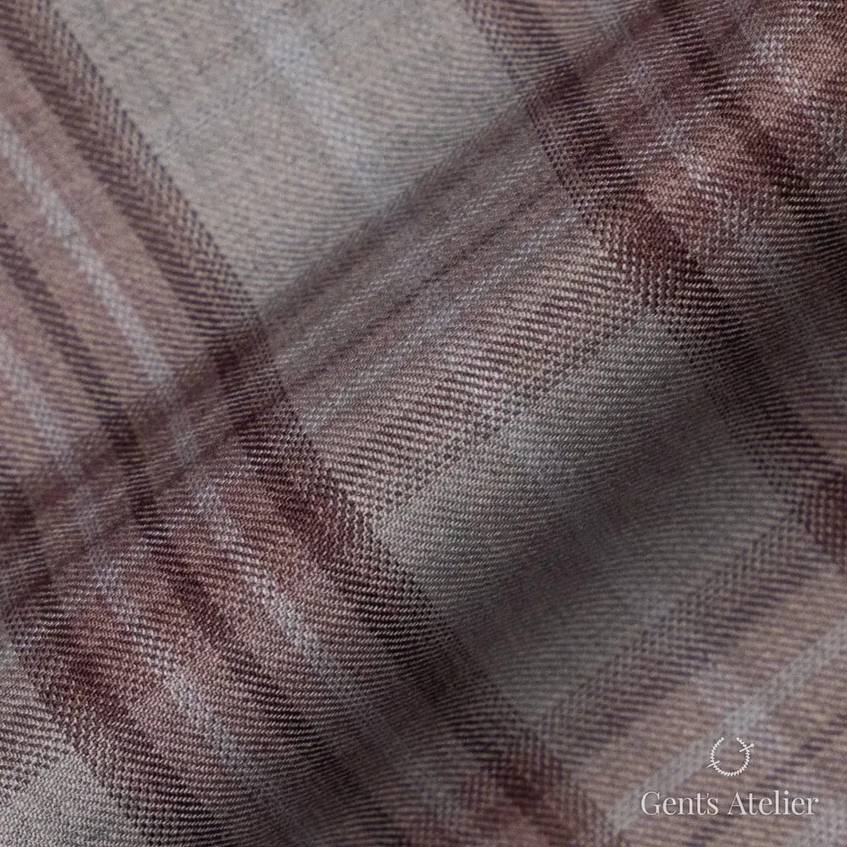 Драпировка ткани Gent's Colors M·K 2021C/16 крупным планом