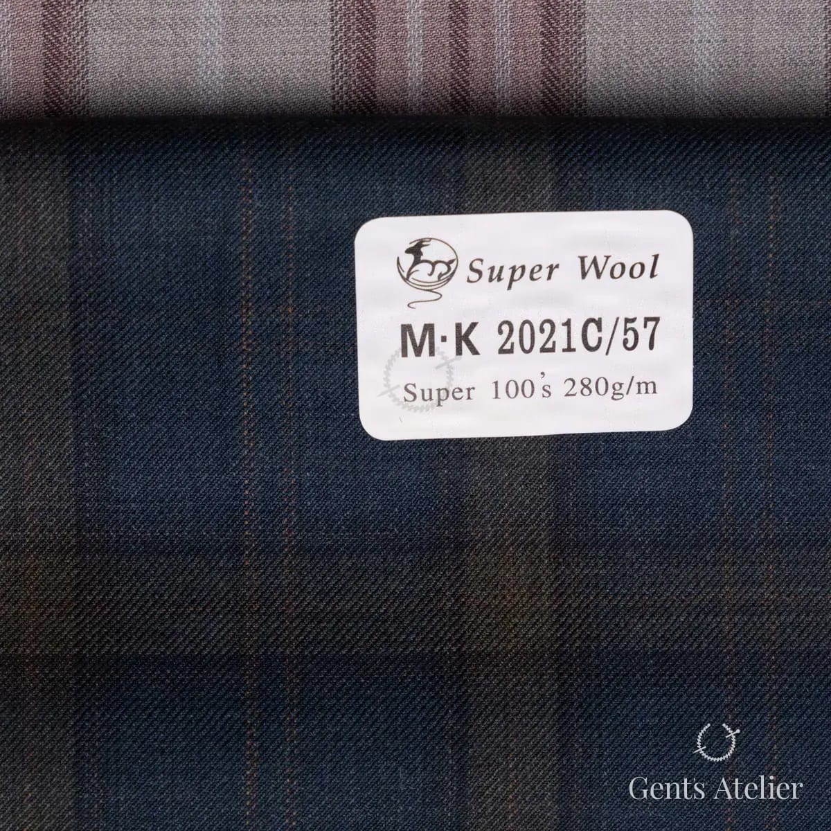 Образец ткани Gent's Colors M·K 2021C/57 с этикеткой, тёмно-синий