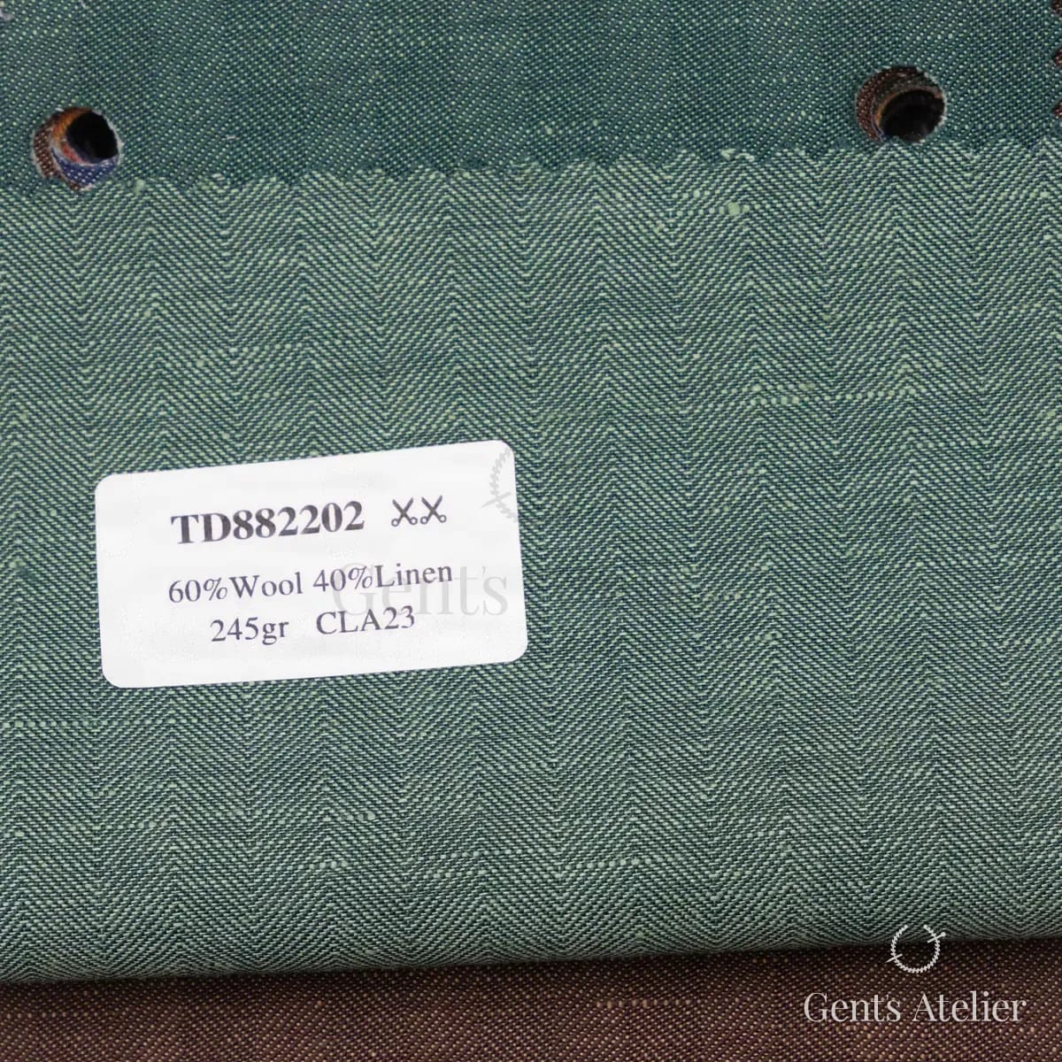 Образец ткани Dormeuil TD882202 с этикеткой, тёмно-зелёный