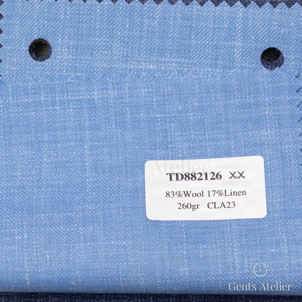 Образец ткани Dormeuil TD882126 с этикеткой, голубой