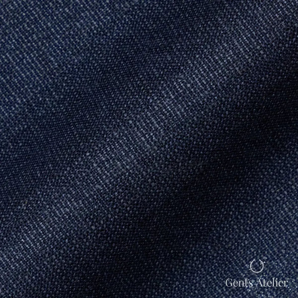 Драпировка ткани Dormeuil TD881108 крупным планом
