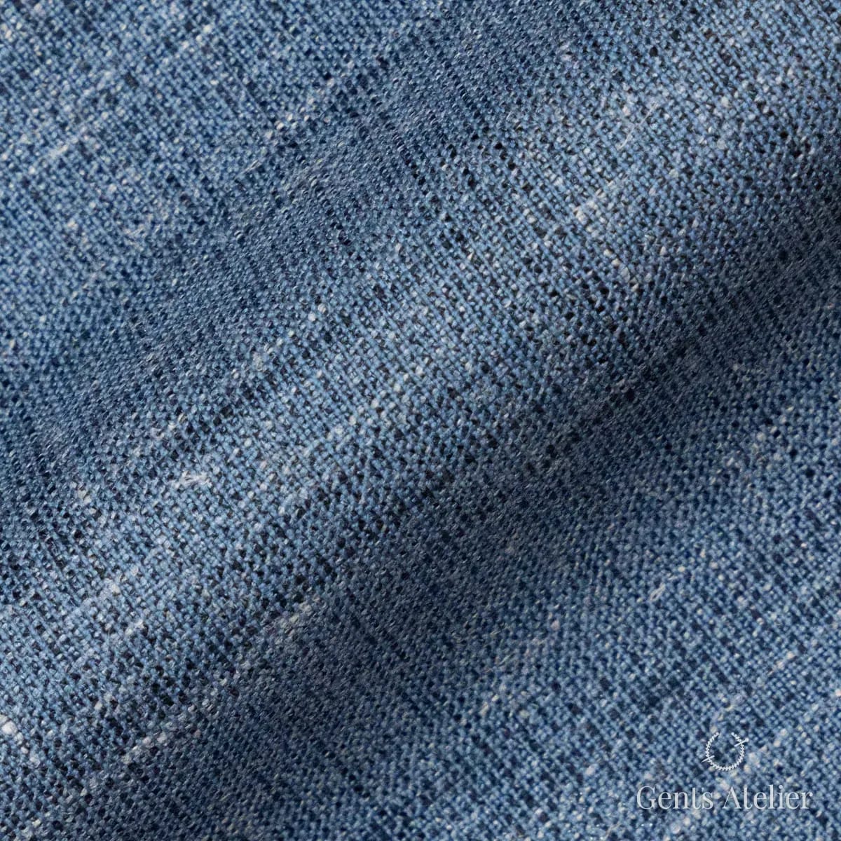 Драпировка ткани Dormeuil TD881158 крупным планом