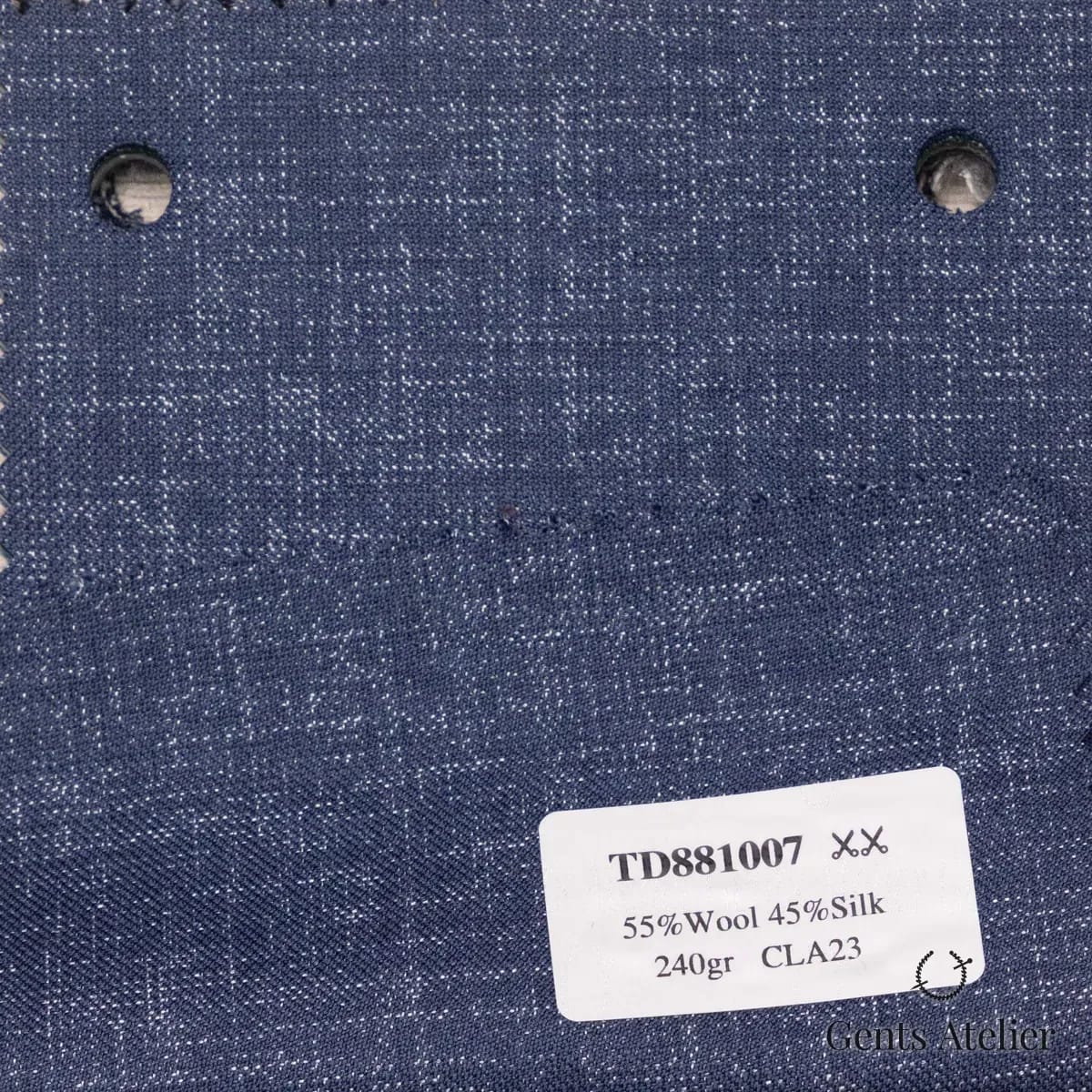 Образец ткани Dormeuil TD881007 с этикеткой, тёмно-синий