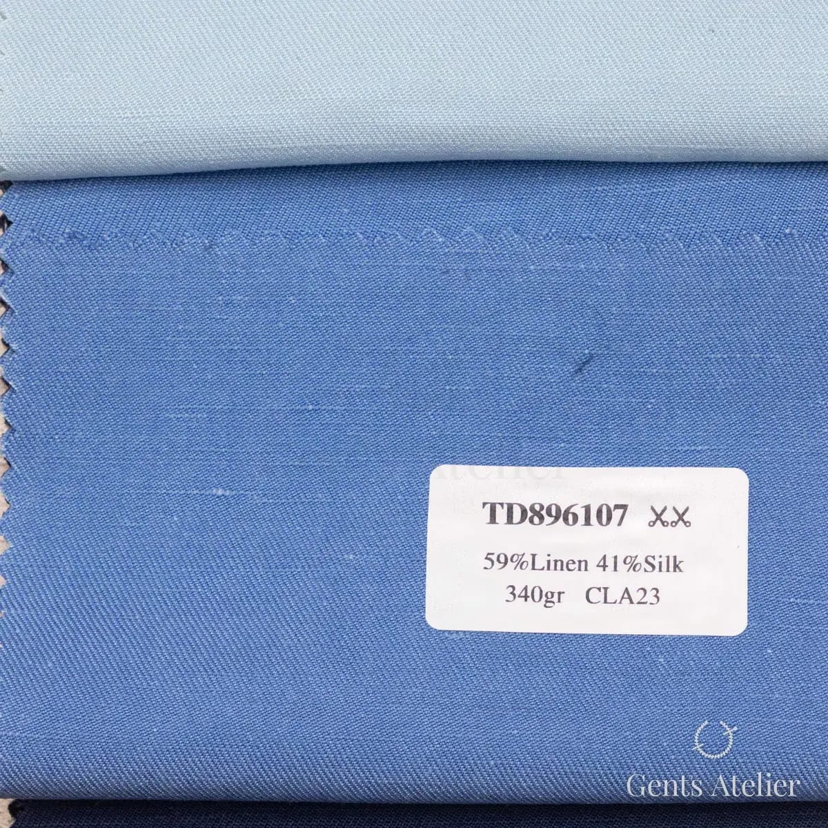 Образец ткани Dormeuil TD896107 с этикеткой, синий