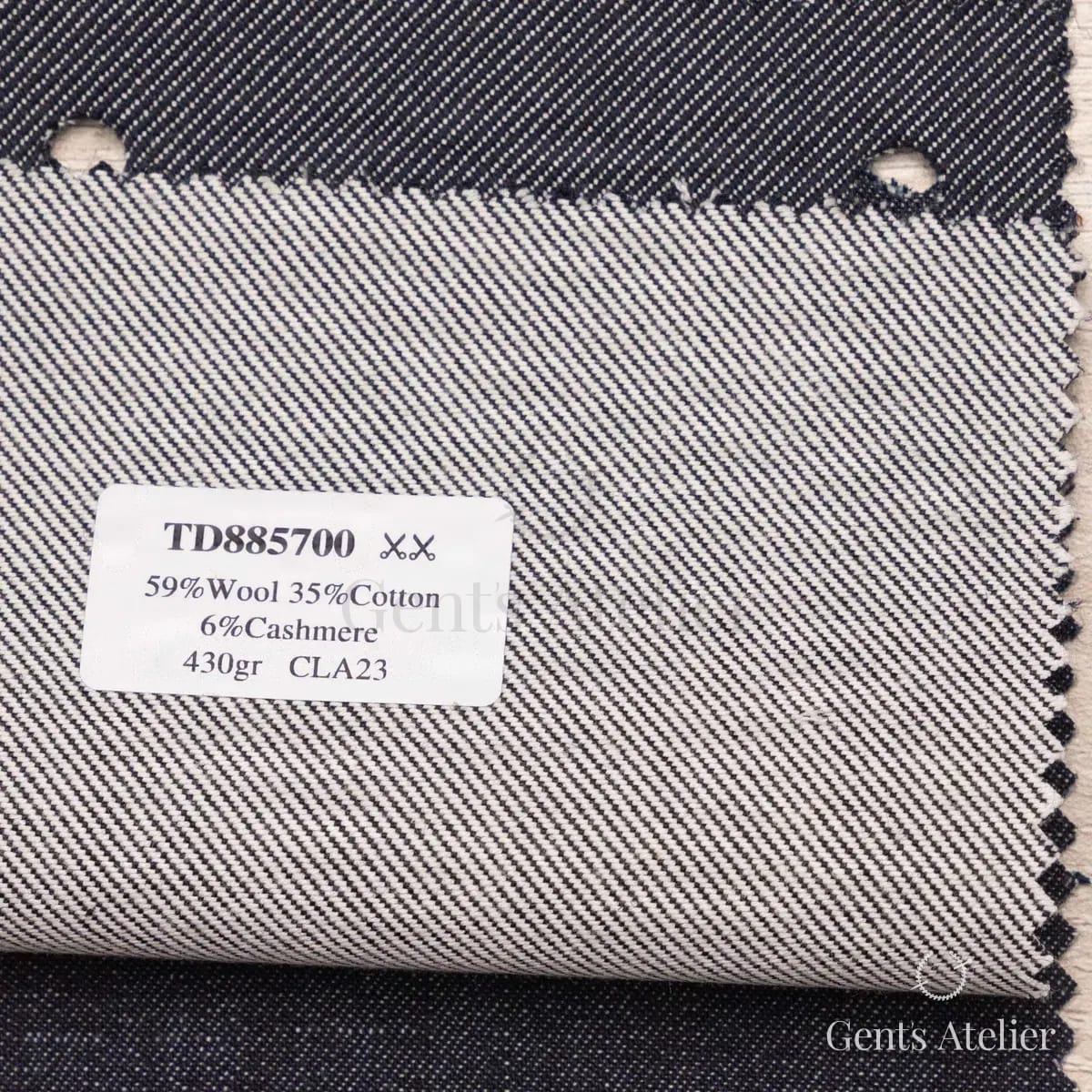 Образец ткани Dormeuil TD885700 с этикеткой, тёмно-синий
