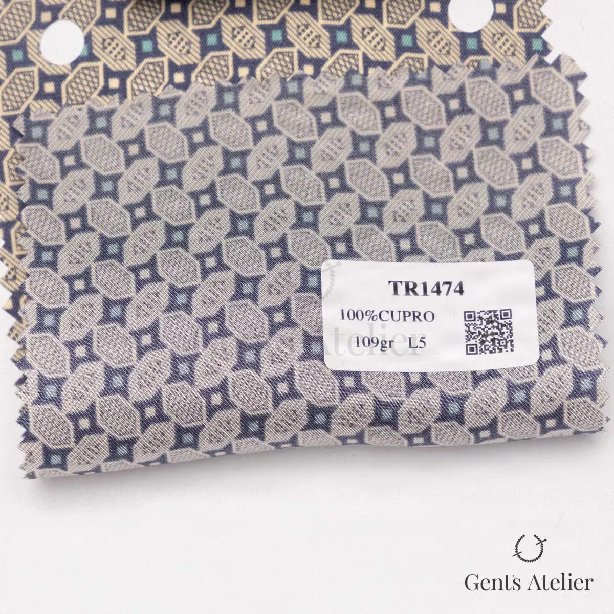 Образец ткани Luxury Distinctive TR1474 с этикеткой, тёмно-синий
