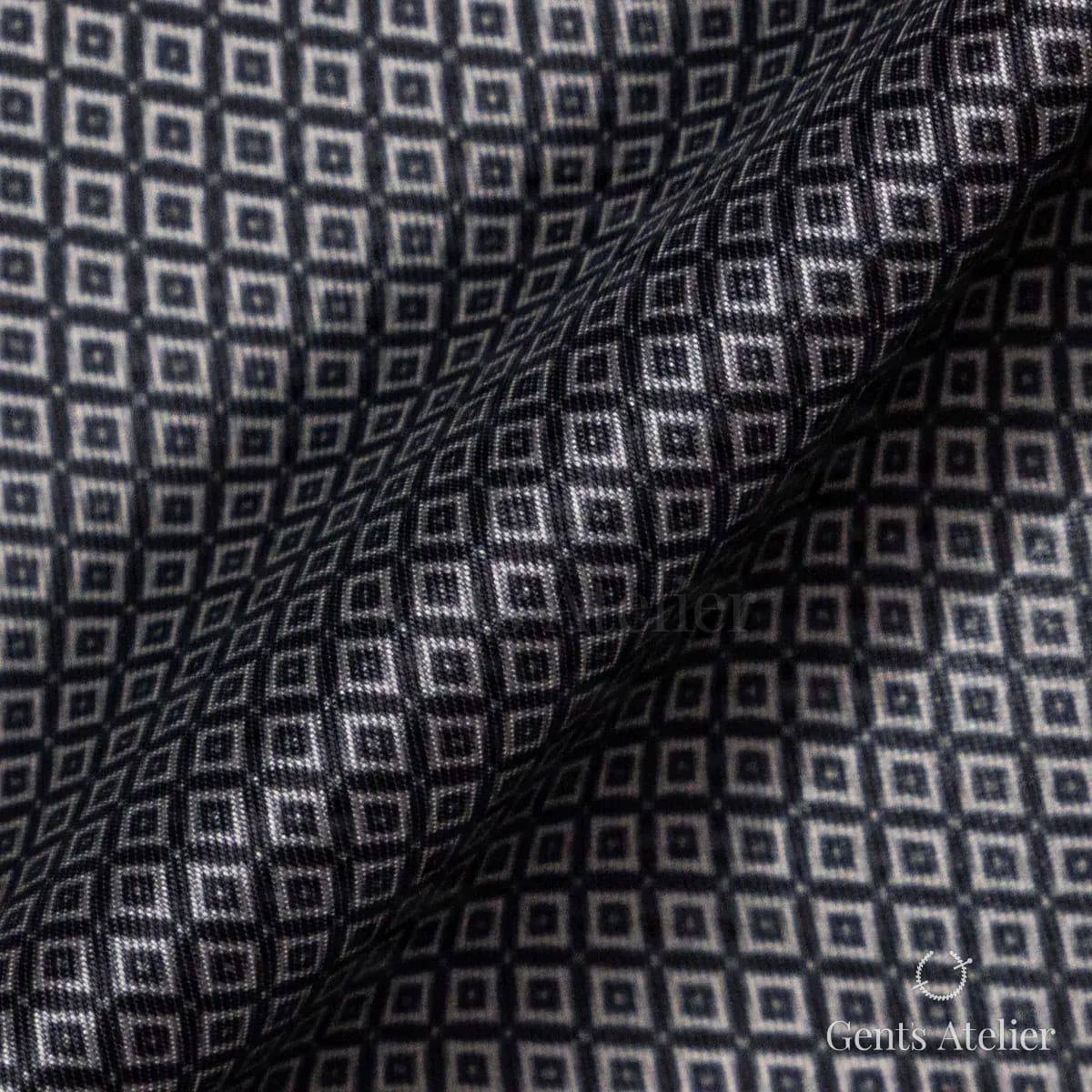Драпировка ткани Luxury Distinctive TR1484 крупным планом