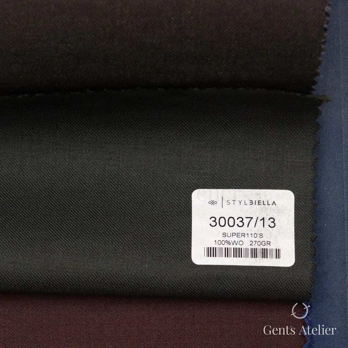 Образец ткани Stylbiella 30037/13 с этикеткой, угольный