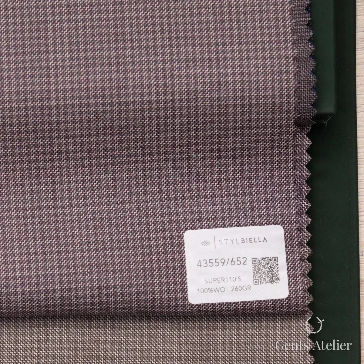 Образец ткани Stylbiella 43559/652 с этикеткой, пыльно-розовый