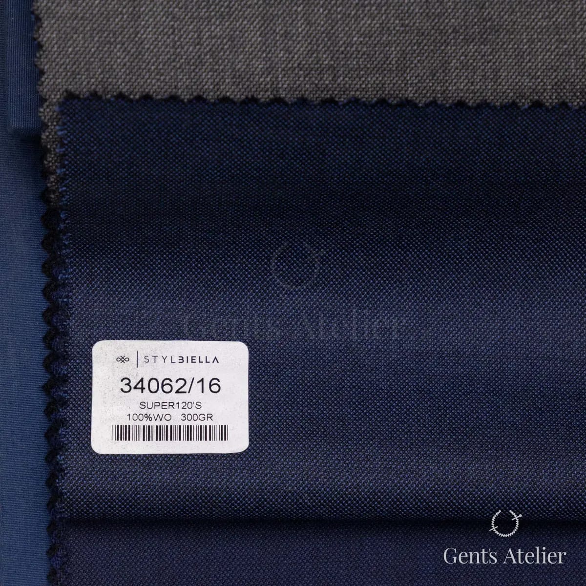 Образец ткани Stylbiella 34062/16 с этикеткой, тёмно-синий