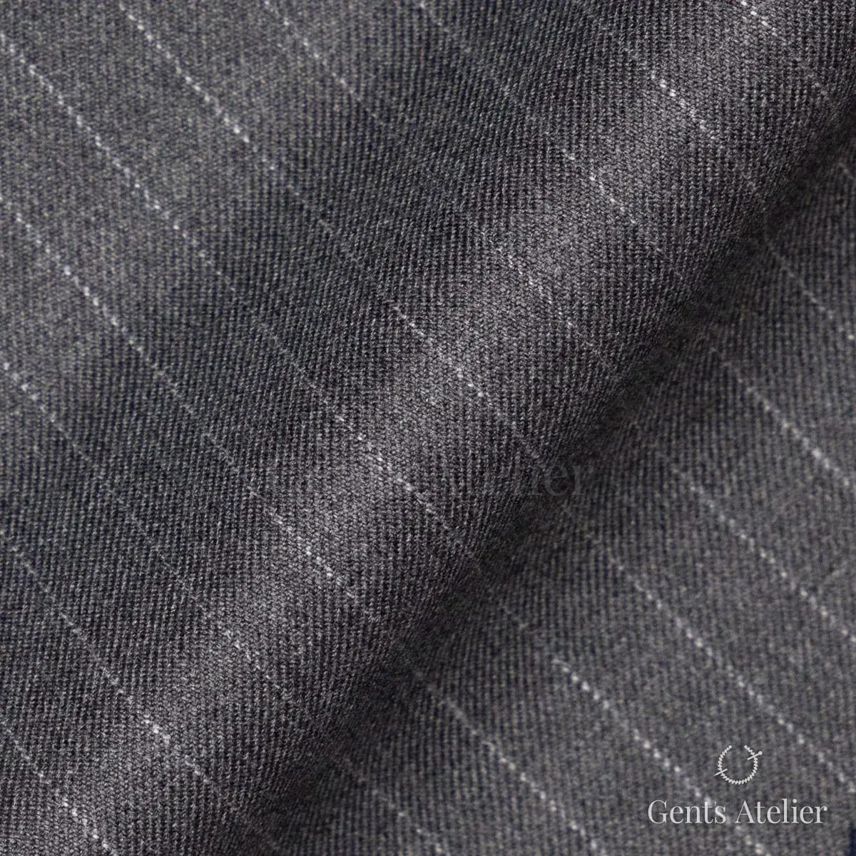Драпировка ткани Stylbiella 31616/180 крупным планом