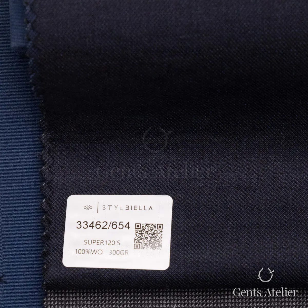 Образец ткани Stylbiella 33462/654 с этикеткой, тёмно-синий