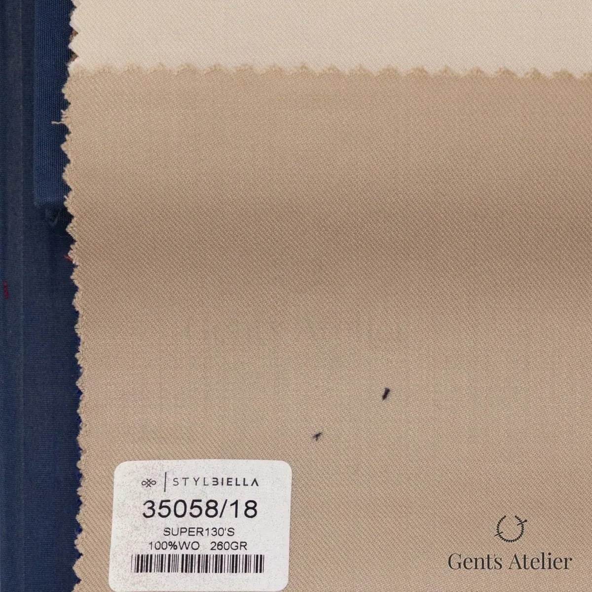 Образец ткани Stylbiella 35058/18 с этикеткой, песочный
