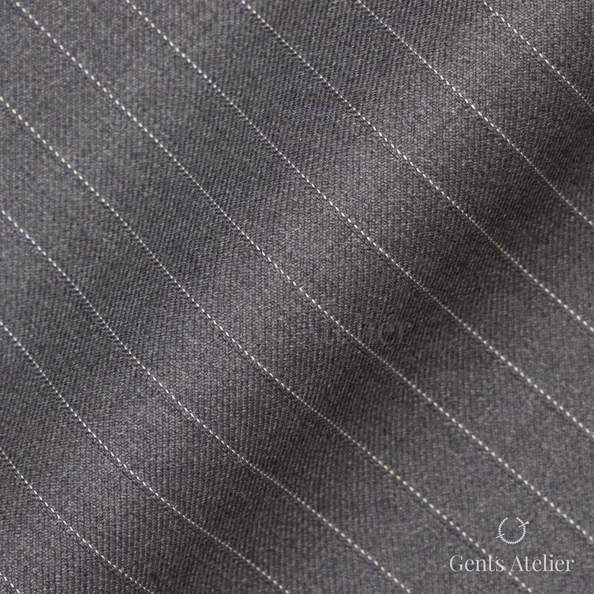 Драпировка ткани Stylbiella 30927/650 крупным планом
