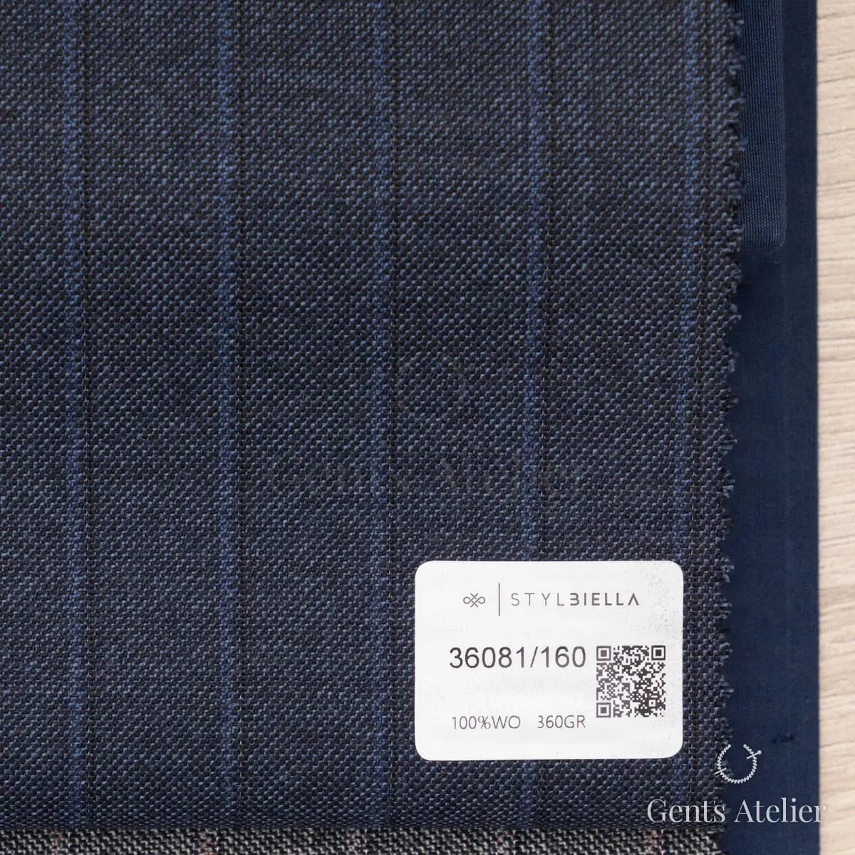 Зимний костюм из Stylbiella 36081/160 — тёмно-синий, 100% шерсть