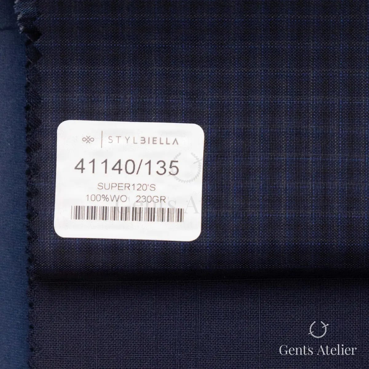 Образец ткани Stylbiella 41140/135 с этикеткой, тёмно-синий